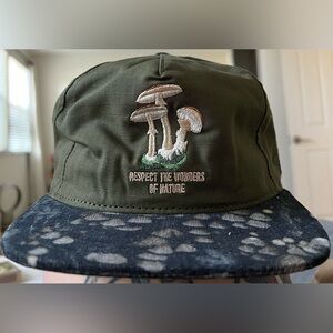 Men’s Wonders of Nature Ampal Creative Strapback Hat